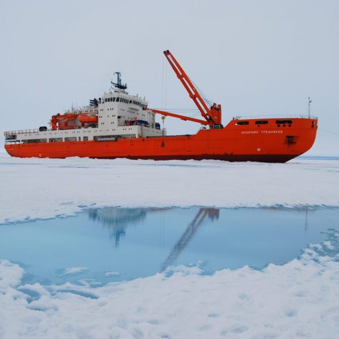 Akademik Treshnikov photo
