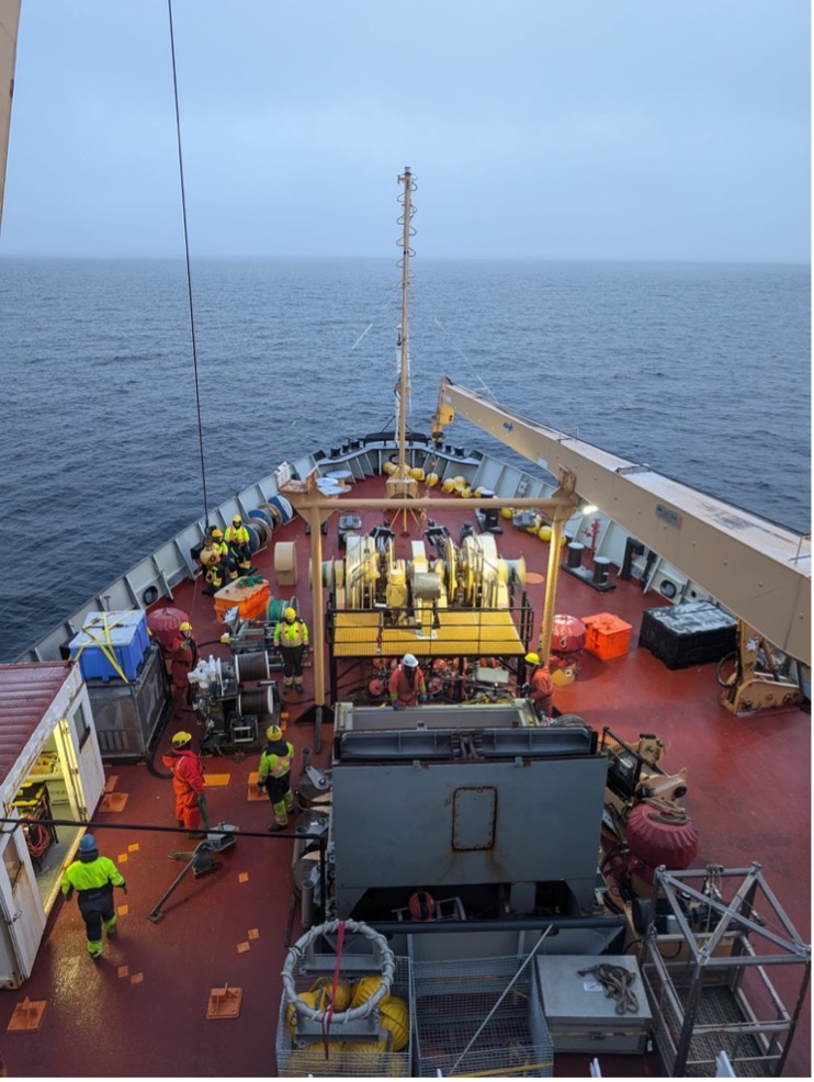 The Louis crew and science team prepare the foredeck for the recovery of mooring A (Photo by Mary-Louise Timmermans)