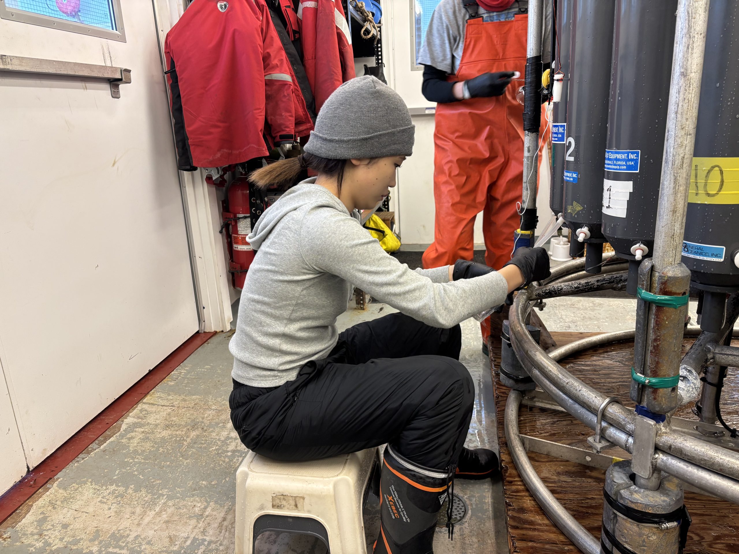 Tsukushi Komura drawing a water sample. Photo by Francesca Loro. 