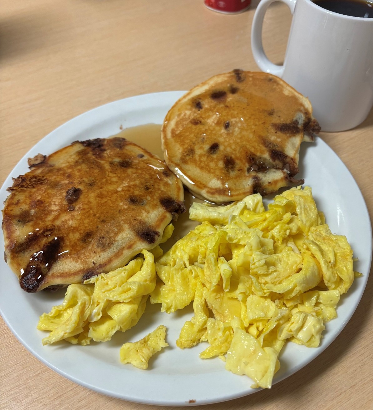 Chocolate chip pancakes (a favorite amongst the science team) and scrambled eggs served at breakfast. Photo by Jennifer Kosty. 