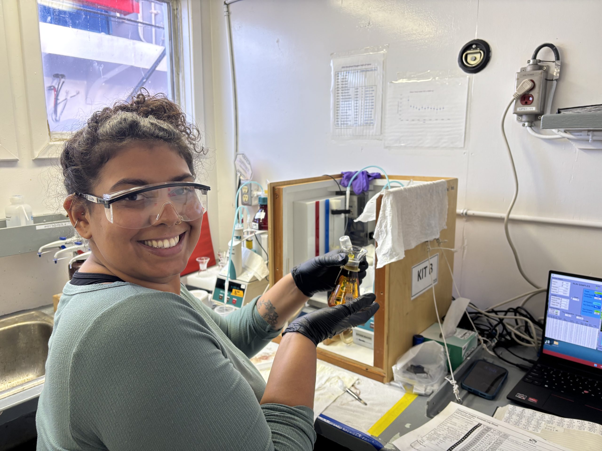 Lauren Bannerman-Maxwell processing a dissolved oxygen sample. Photo by Jennifer Kosty. 