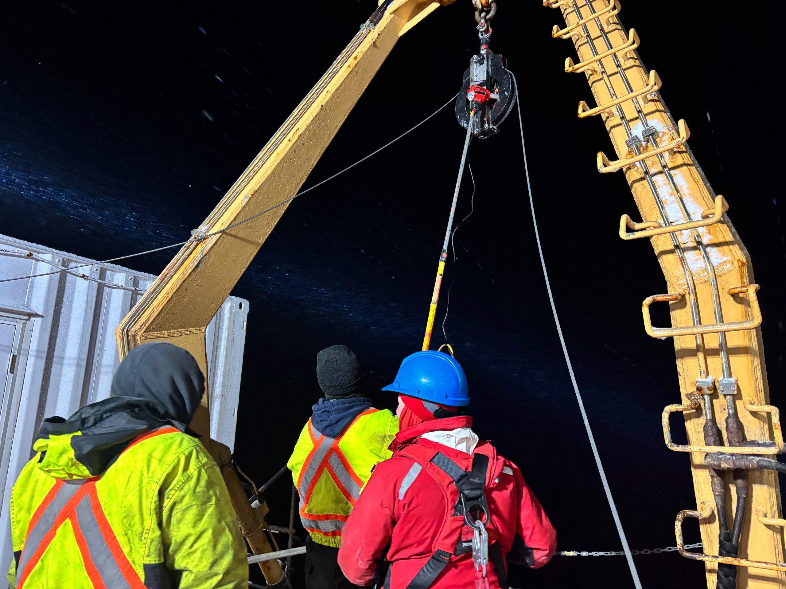 The rosette wire block froze during our cast at CB3. The solution? A heat gun mounted on a long stick – creative problem solving at its finest! Photo by Jennifer Kosty. 