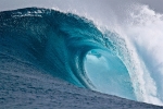 Large_breaking_wave_downsized