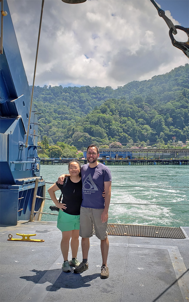 Ichiko and Peter on the fantail of the R/V Atlantis