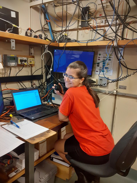 Iulia directing the CTD operator during KM2112