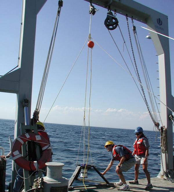 Plankton in internal waves I