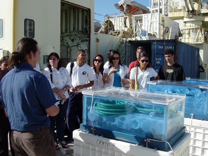 R/V Knorr visit to Natal Brazil on October 12, 2007